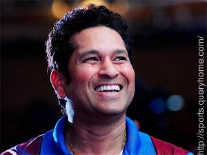 Who promised to give Sachin Tendulkar his first pair of Adidas half-spike batting boots, if he scored a hundred?