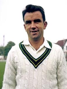 Bob Simpson was the first fielder to hold 100 test catches.